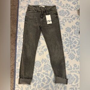 Zara Women's Ankle Cropped Gray Jeans